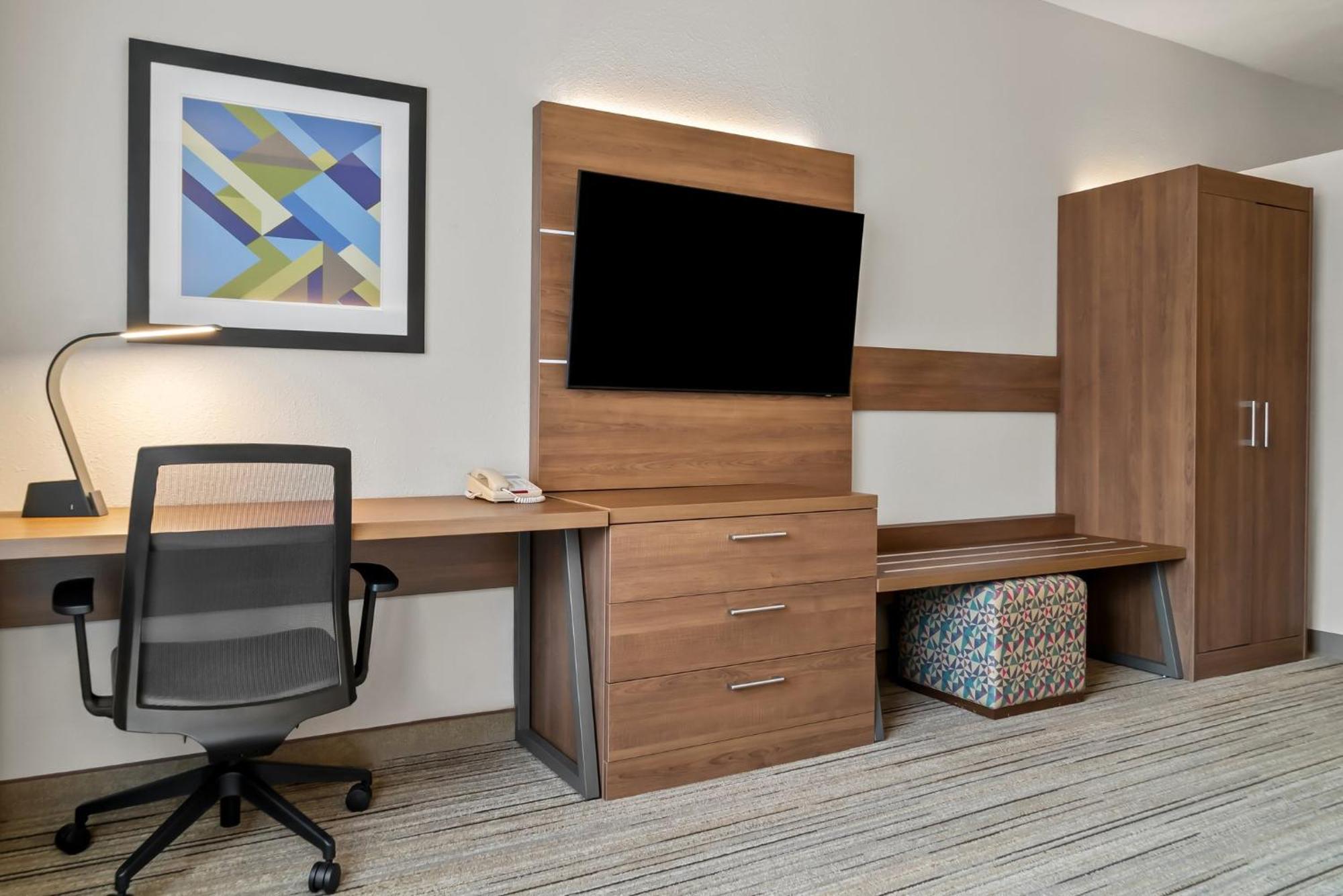Holiday Inn Express Hotel & Suites Marion By Ihg Exterior foto