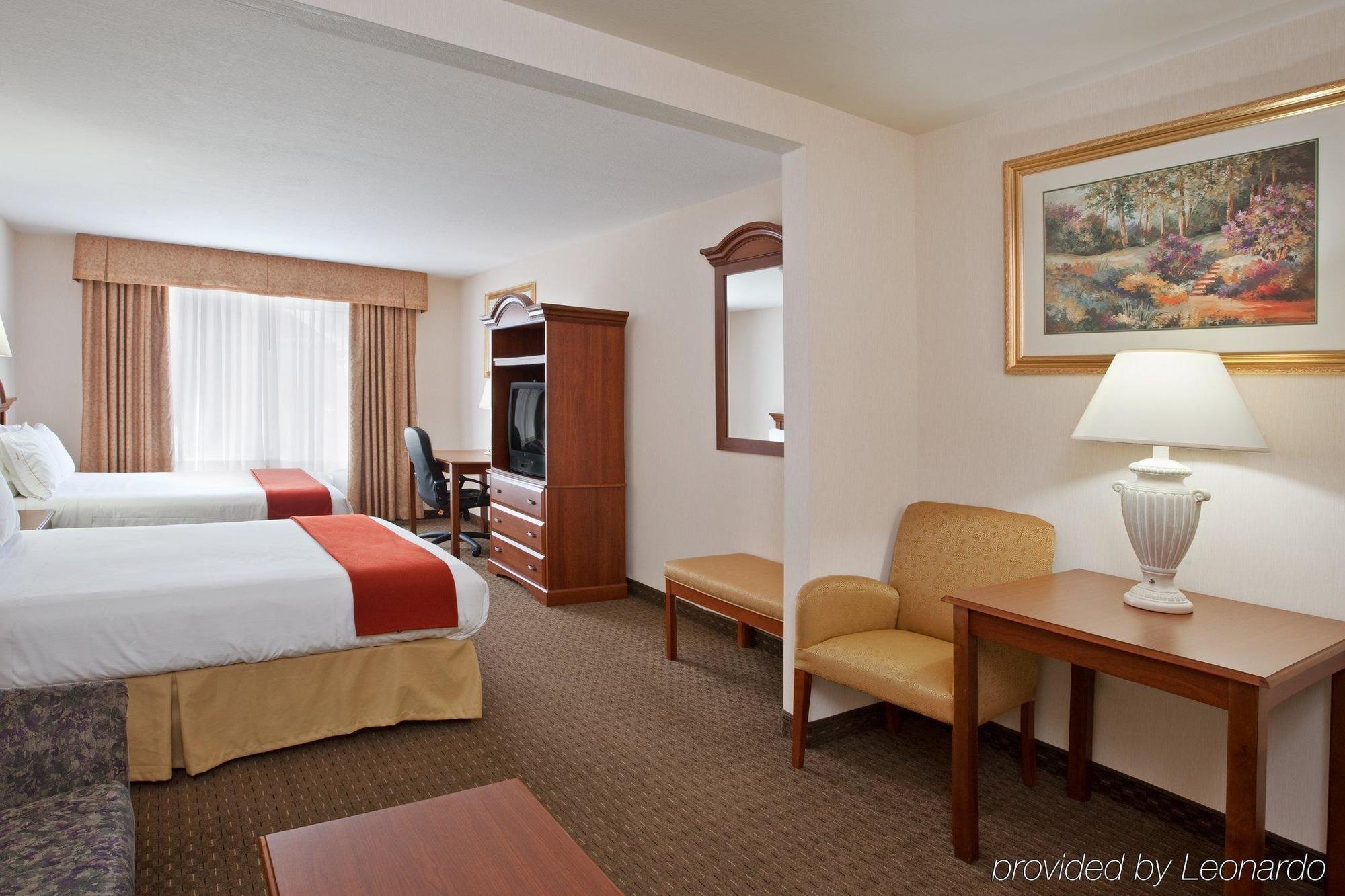 Holiday Inn Express Hotel & Suites Marion By Ihg Quarto foto