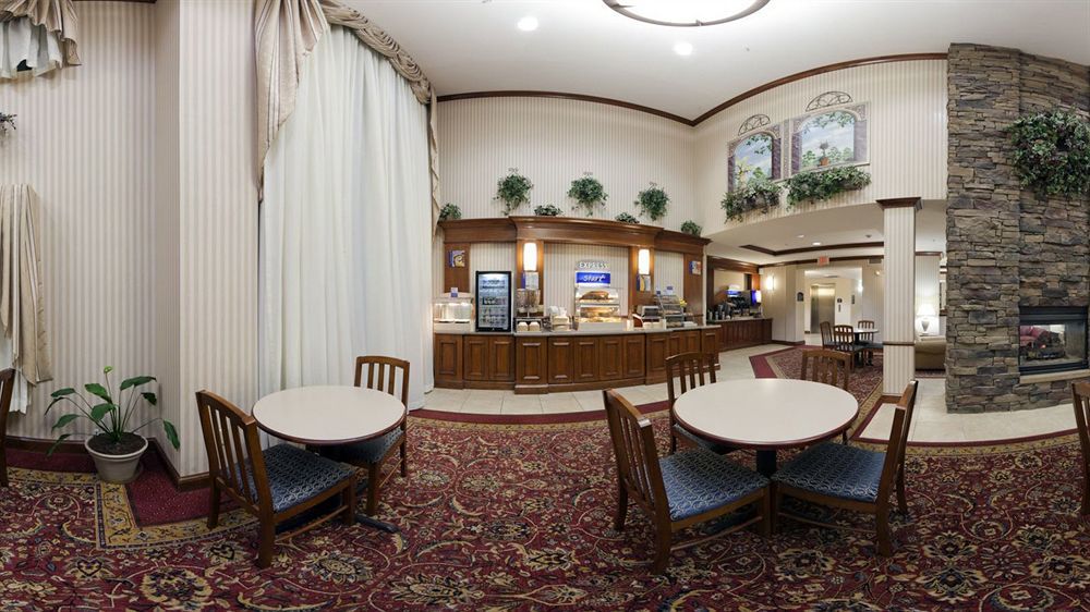 Holiday Inn Express Hotel & Suites Marion By Ihg Exterior foto